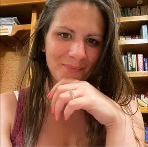 Meet your Posher, Briana